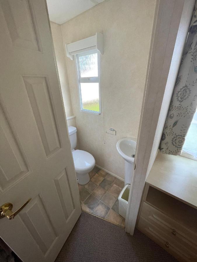 Hotel 341 Family Caravan At Marine Holiday Park, Sleeps 6 Rhyl Zewnętrze zdjęcie