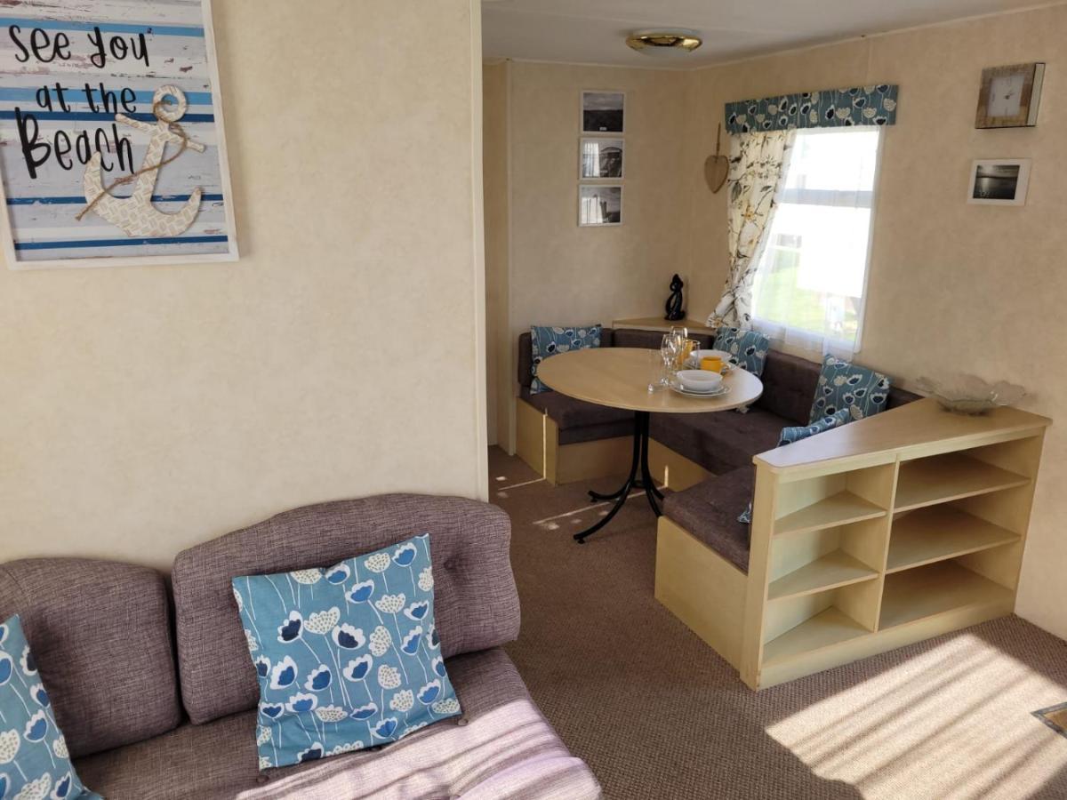 Hotel 341 Family Caravan At Marine Holiday Park, Sleeps 6 Rhyl Zewnętrze zdjęcie