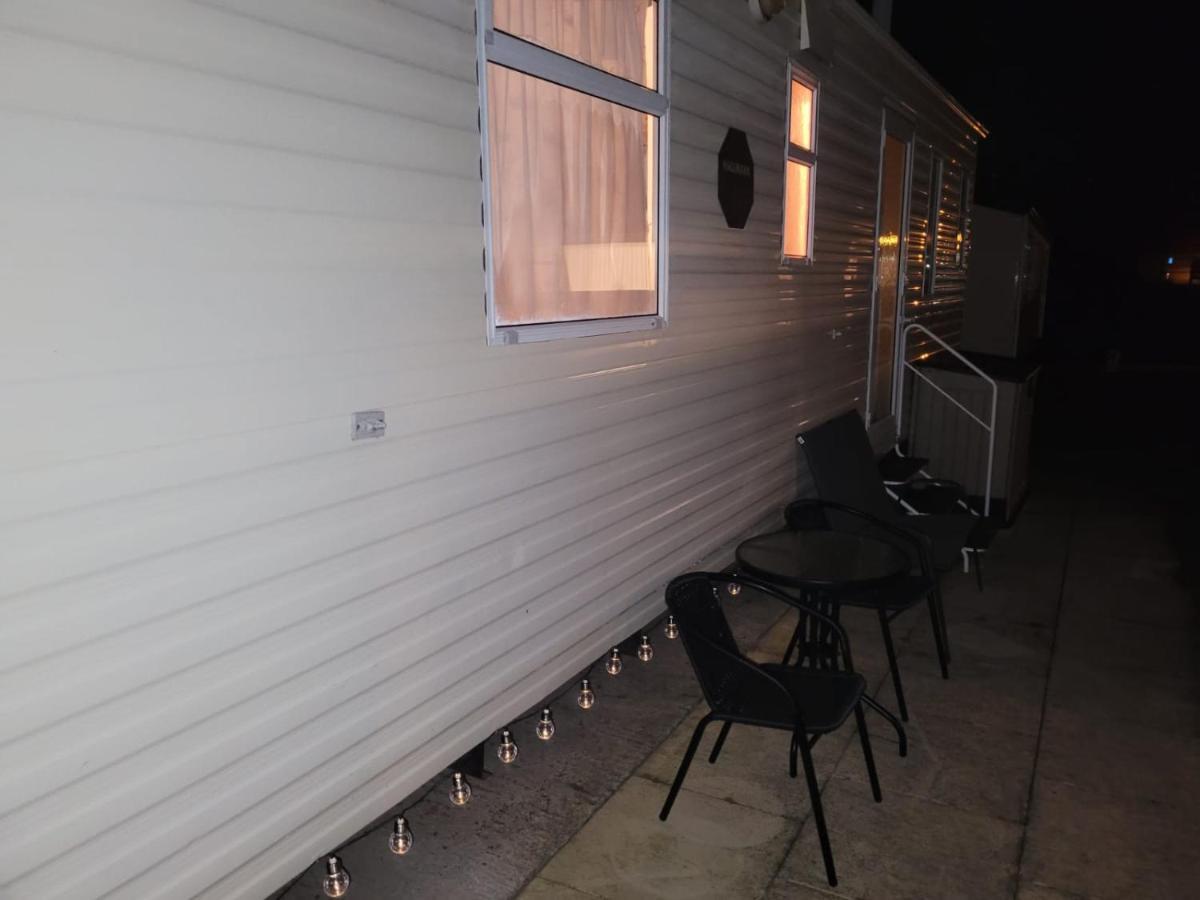 Hotel 341 Family Caravan At Marine Holiday Park, Sleeps 6 Rhyl Zewnętrze zdjęcie